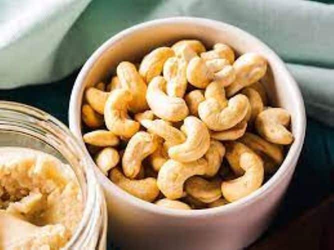 Which category of cashew is best?